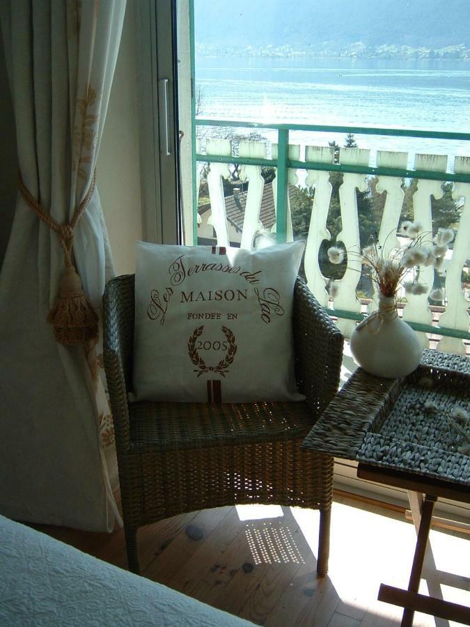 Villa Le Lac Cottage Au Bord Du Lac D'Annecy - Chambre Chez L'Habitant - Les Terrasses Du Lac ヴェリエ・デュ・ラック エクステリア 写真