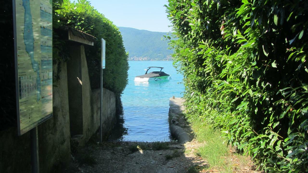Villa Le Lac Cottage Au Bord Du Lac D'Annecy - Chambre Chez L'Habitant - Les Terrasses Du Lac ヴェリエ・デュ・ラック エクステリア 写真